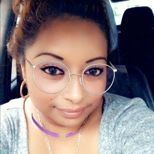 Meet your Posher, Nely